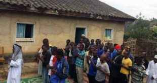 Sveštenik i cela njegova zajednica prešli na islam u Ruandi